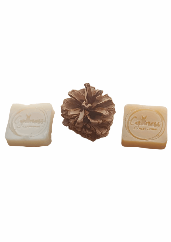 Petit savon invité Douce Ânesse 25 g sans parfum, enrichi de 40% de lait frais d’ânesse