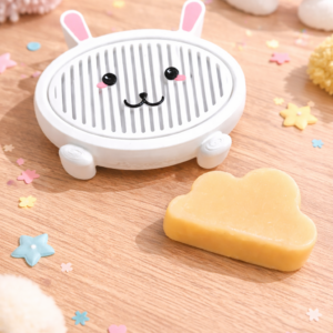 Porte-savon lapin Cyaness + savon bio lait d’ânesse 40 % surgras 50 g